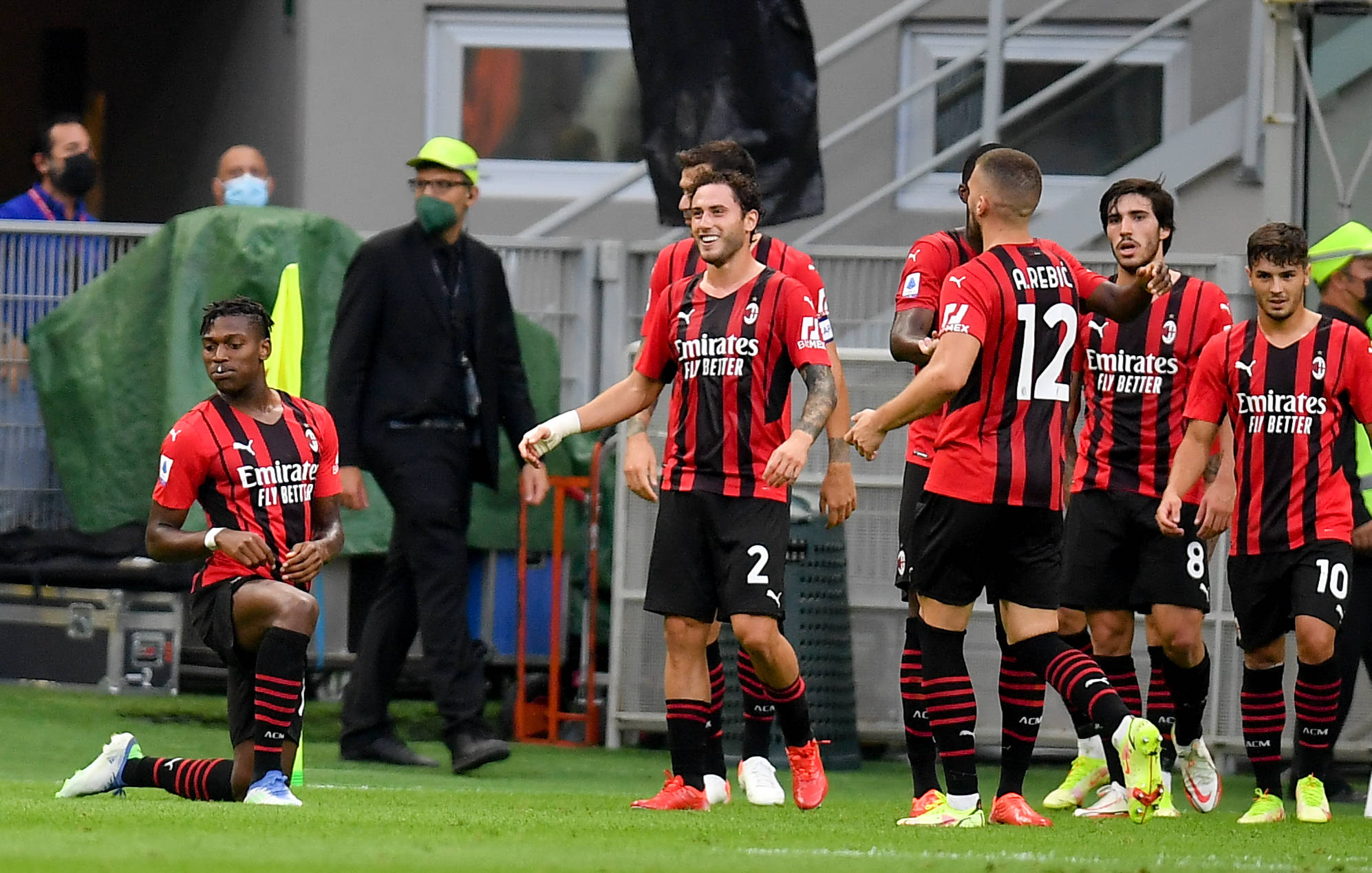 西甲：巴萨客场3-1战胜赫罗纳