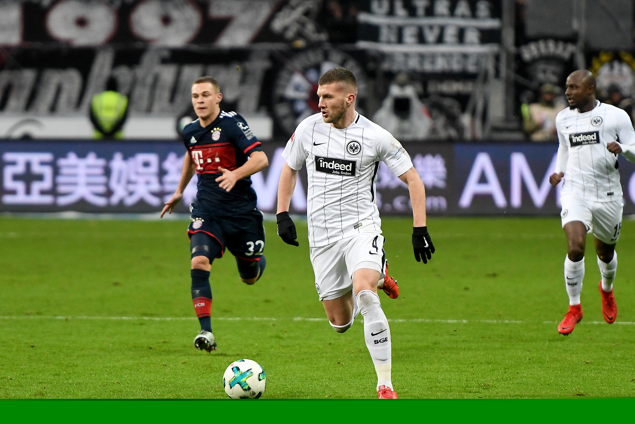 队报：利物浦中场莫顿加盟里昂转会费为1000万+500万欧