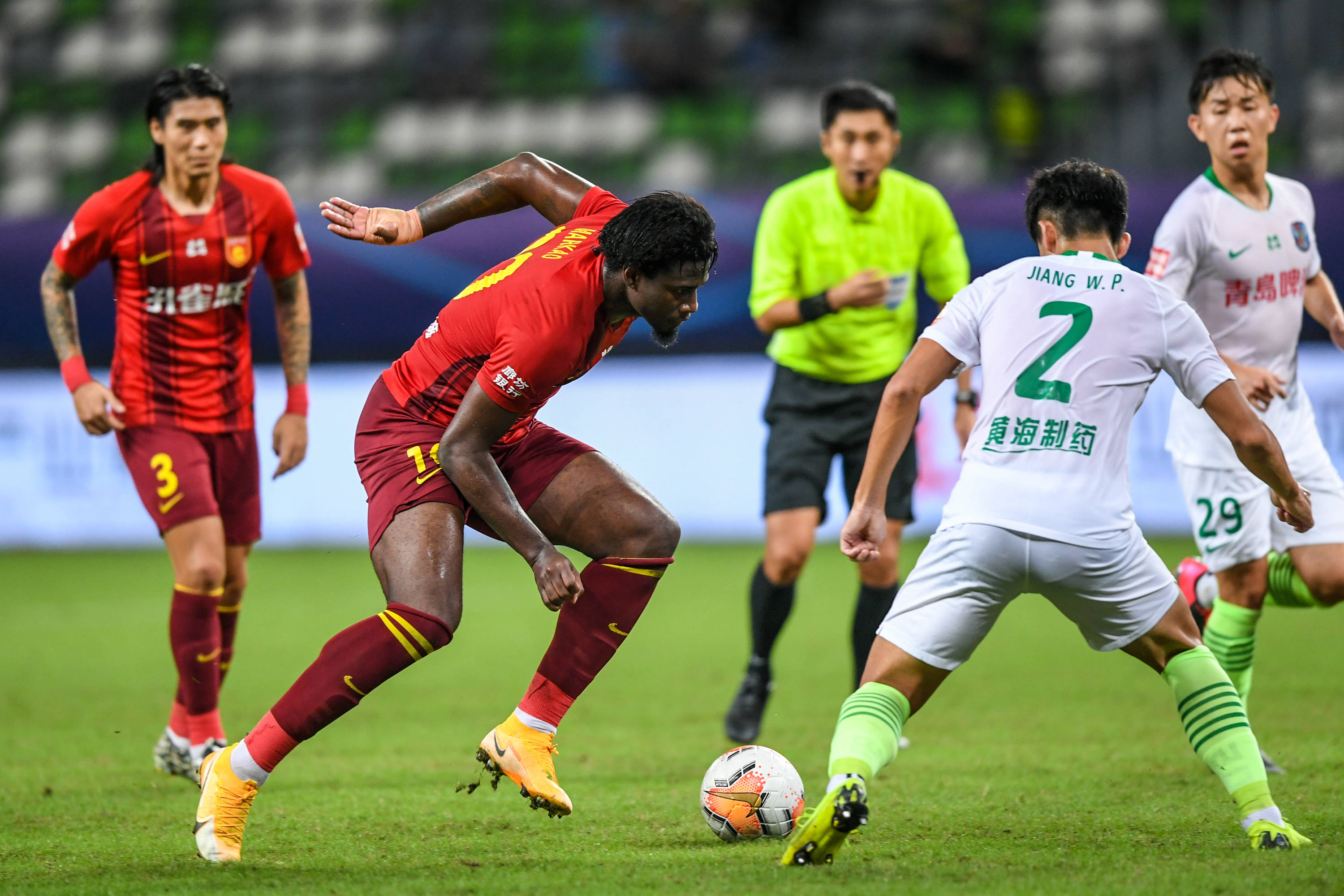 对飚！贝恩单节10分1篮板&布伦森10分2助攻